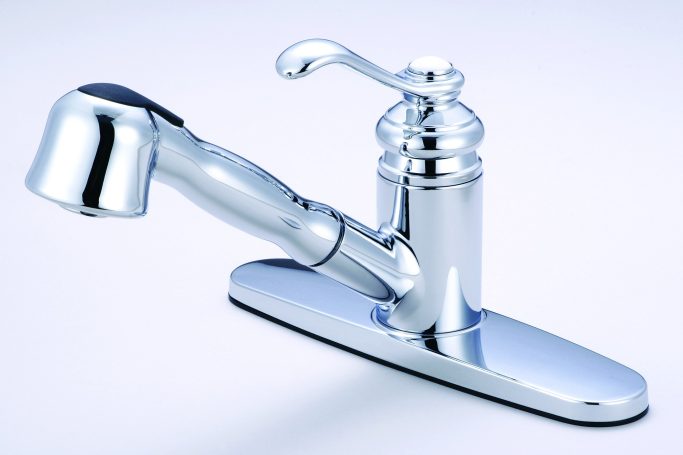 Pull Out Traditional Kitchen Faucet